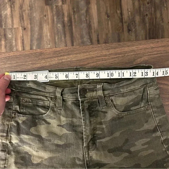 🌟Gap True skinny high rise camouflage jeans 27 - Picture 8 of 11